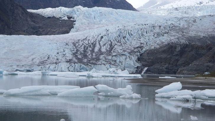 melting-glacier